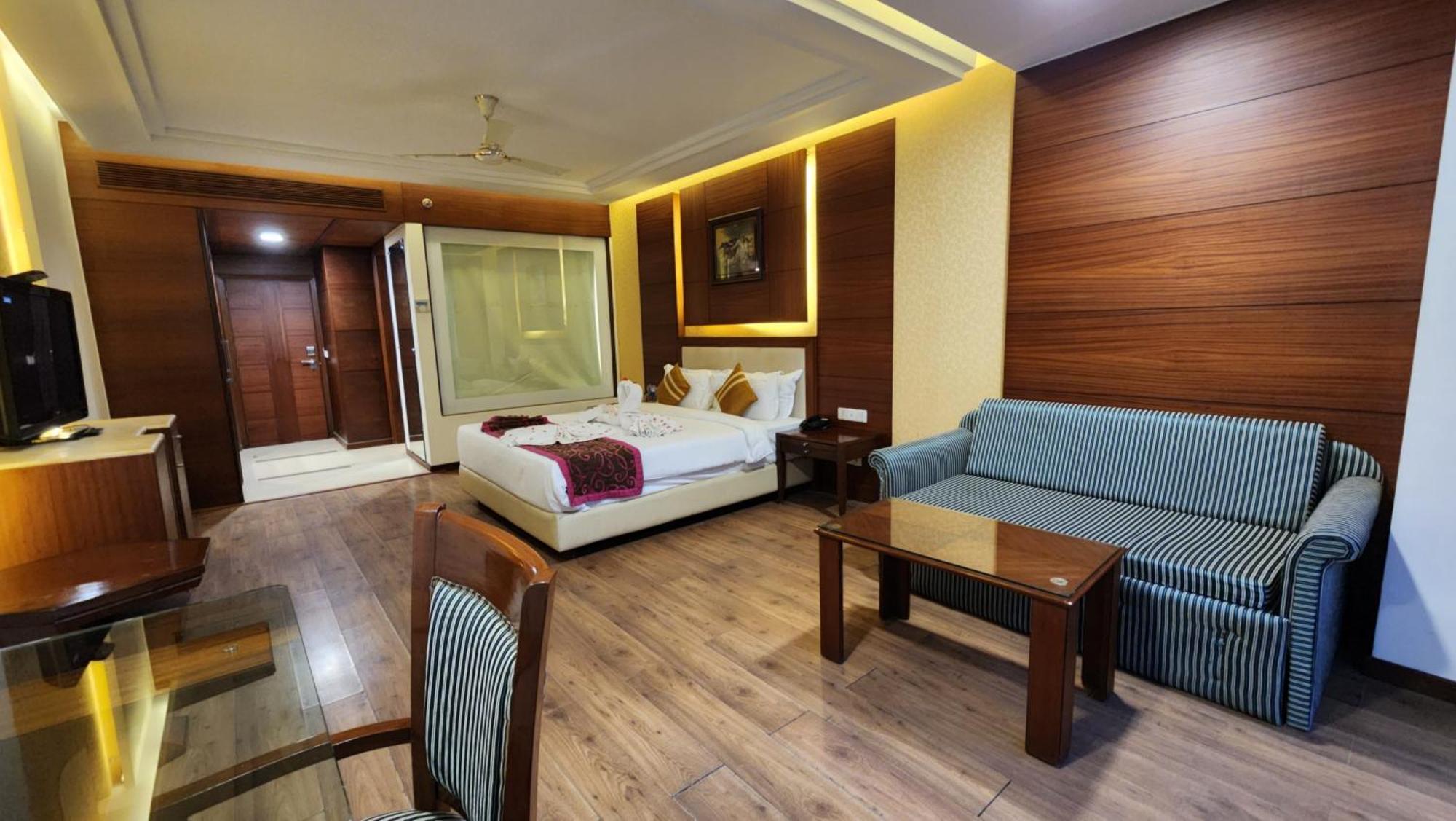 Hotel Royal Ark - كاساولى المظهر الخارجي الصورة