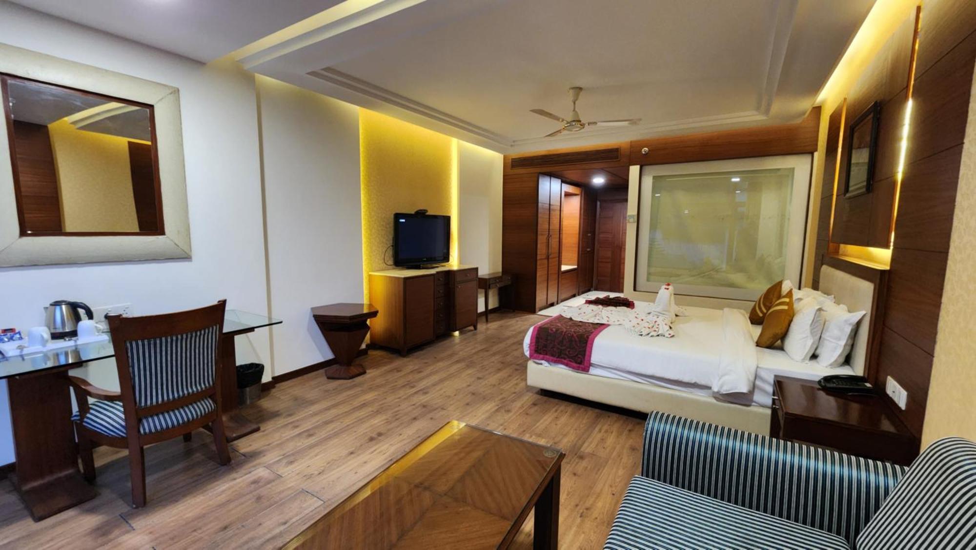 Hotel Royal Ark - كاساولى المظهر الخارجي الصورة