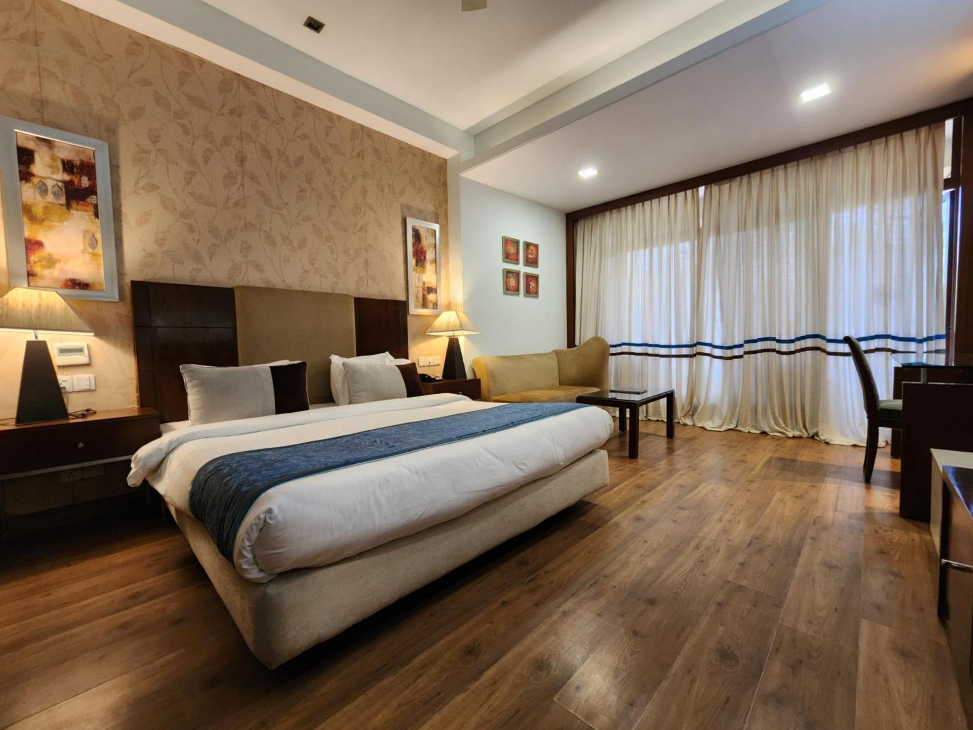Hotel Royal Ark - كاساولى المظهر الخارجي الصورة